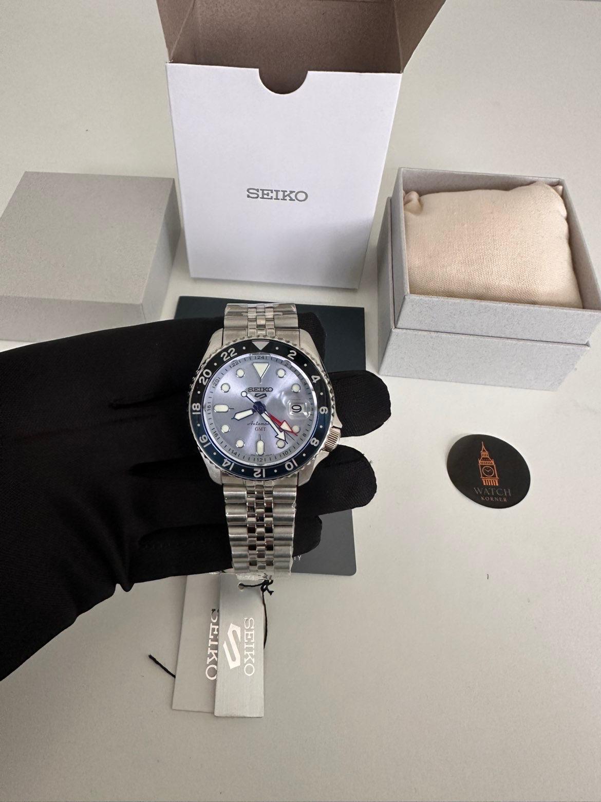 Seiko 5 Sports GMT Ice blue edition limitée  - Montre Automatique