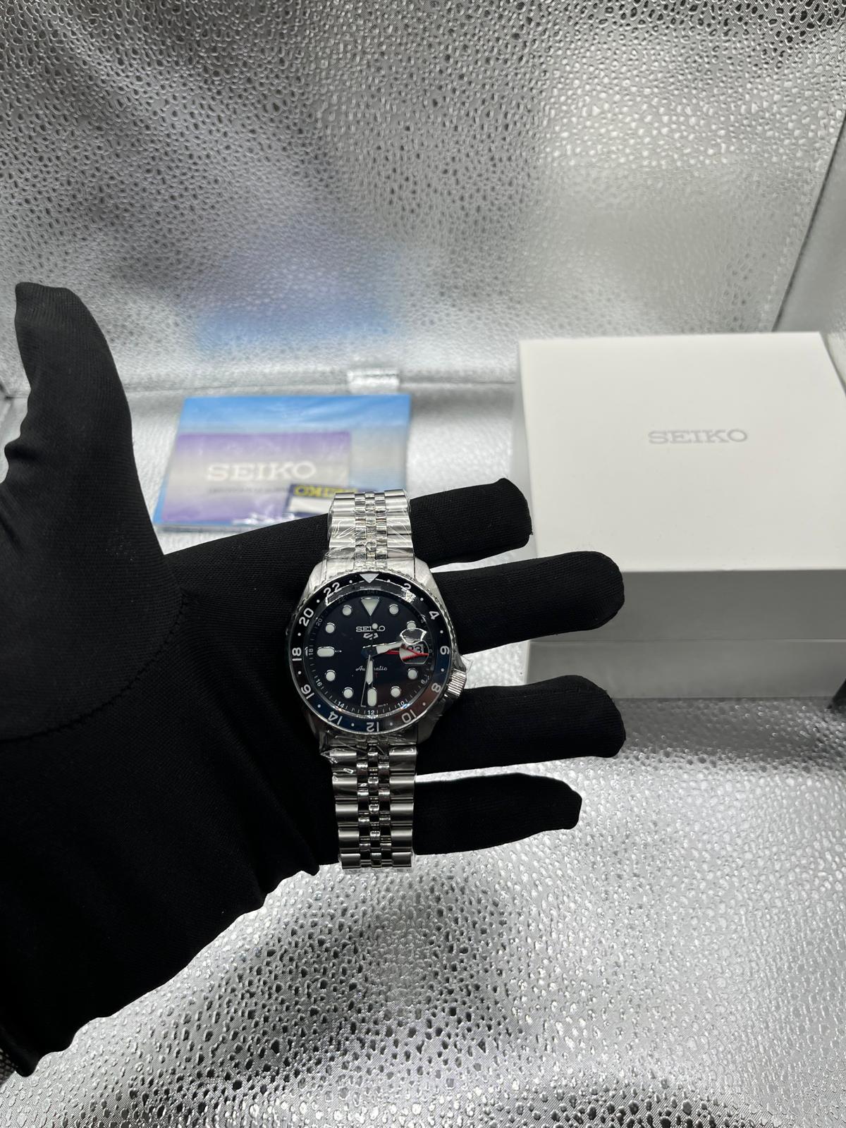 Seiko 5 Sports GMT Noir - Montre Automatique